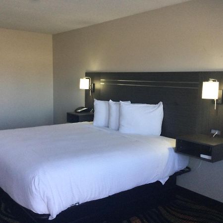 Americas Best Value Inn Muskogee Exterior foto