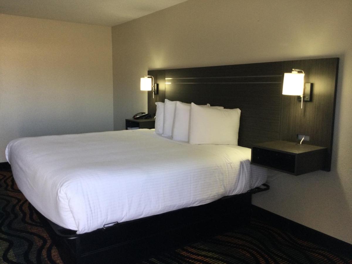 Americas Best Value Inn Muskogee Exterior foto