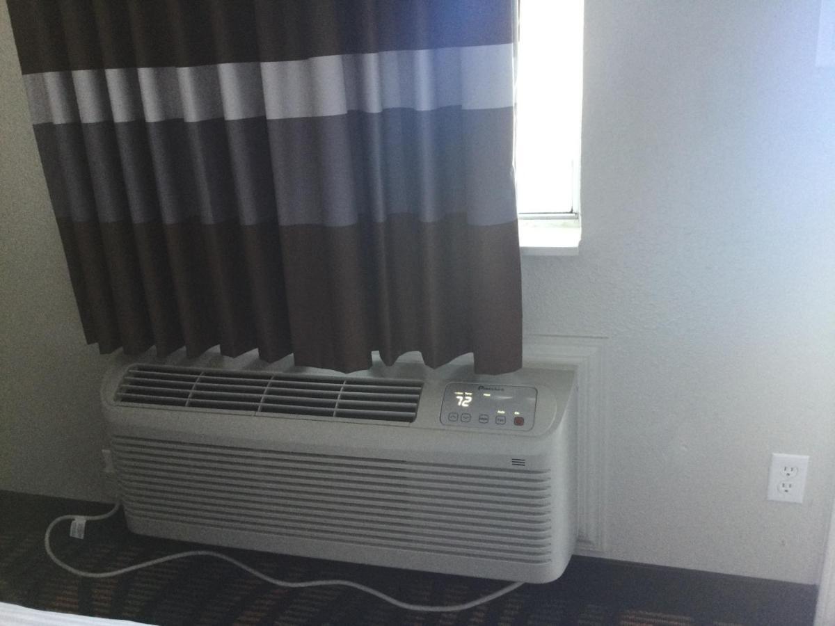 Americas Best Value Inn Muskogee Exterior foto